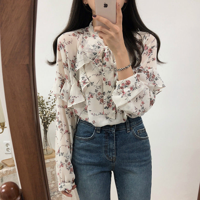 Leoom - Blouse met chiffon en bloemenruffle