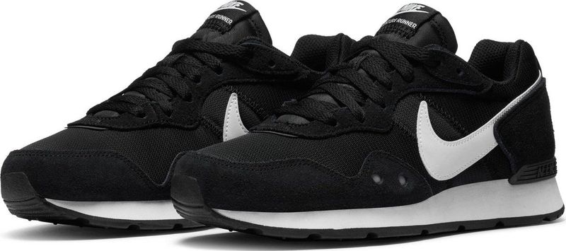 Nike Venture Runner Dames Sneakers - Black White-Black