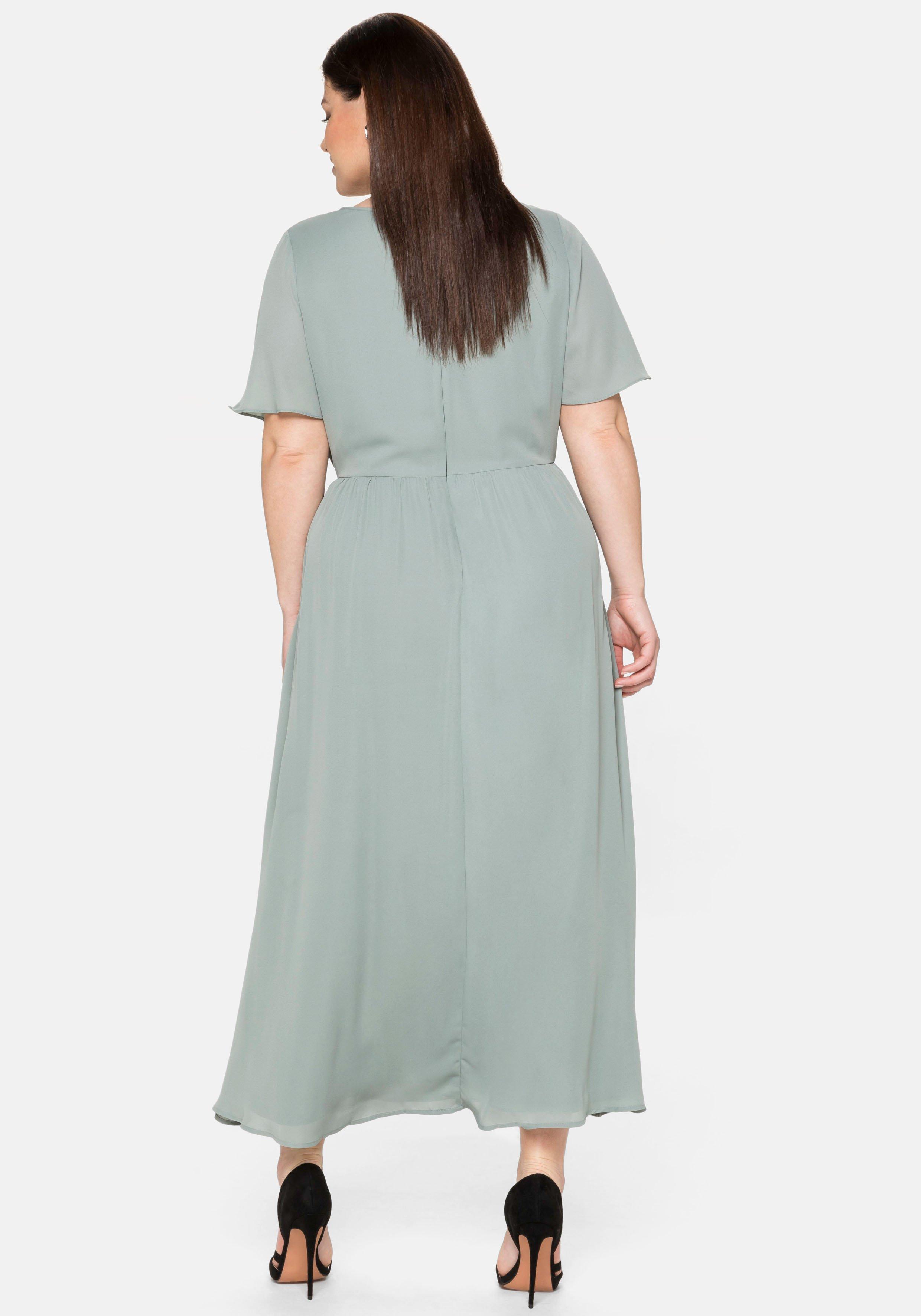 Abendkleid aus Chiffon, mit Pailletten-Einsatz