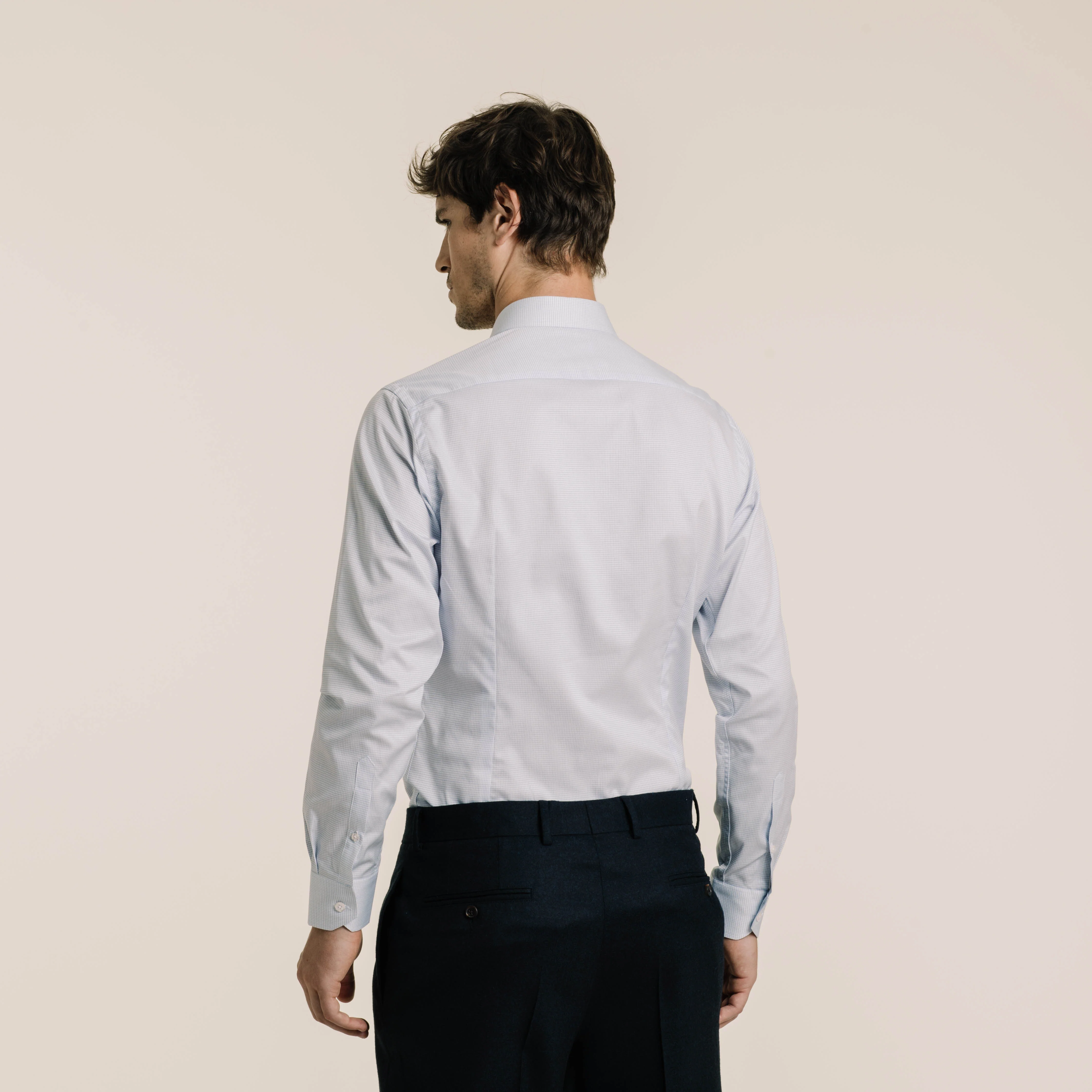 Fitted shirt in double-twisted twill with fine blue checks