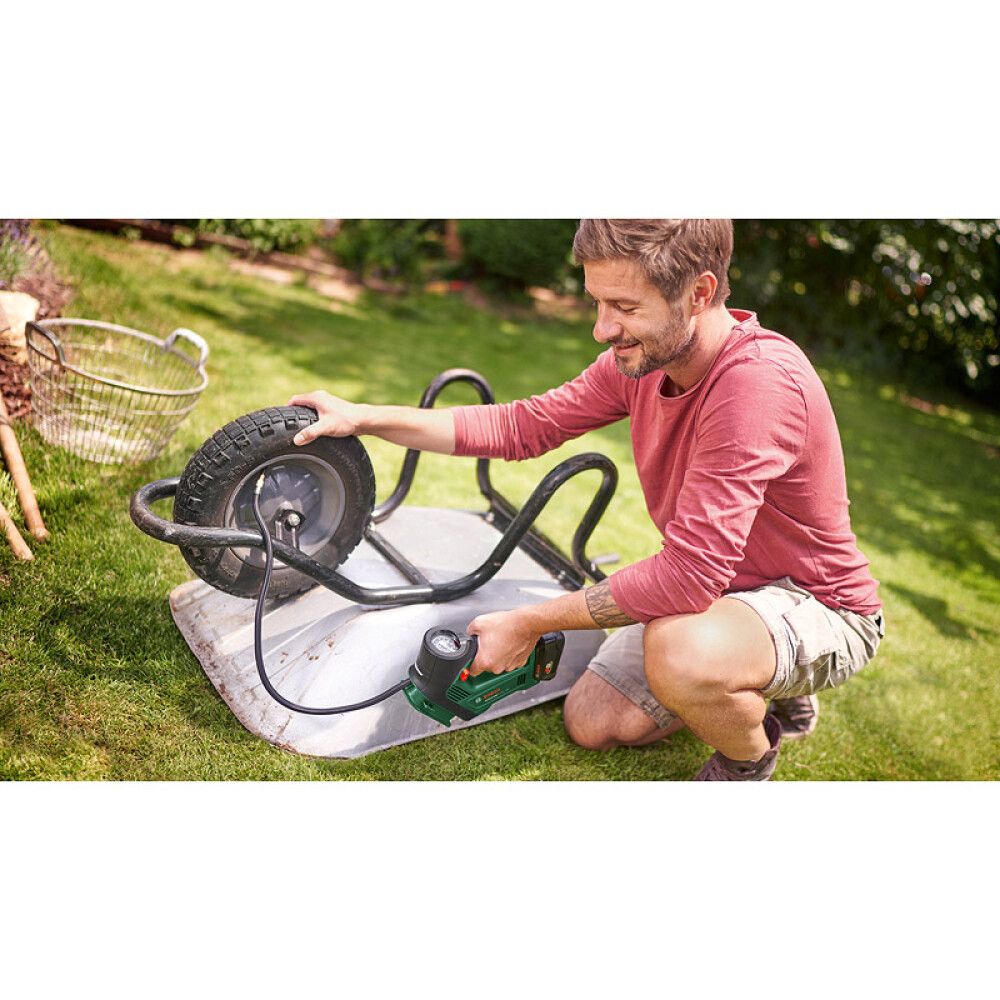 LUFTPUMPE BOSCH UNIVERSAL 18V UTEN BATTERI