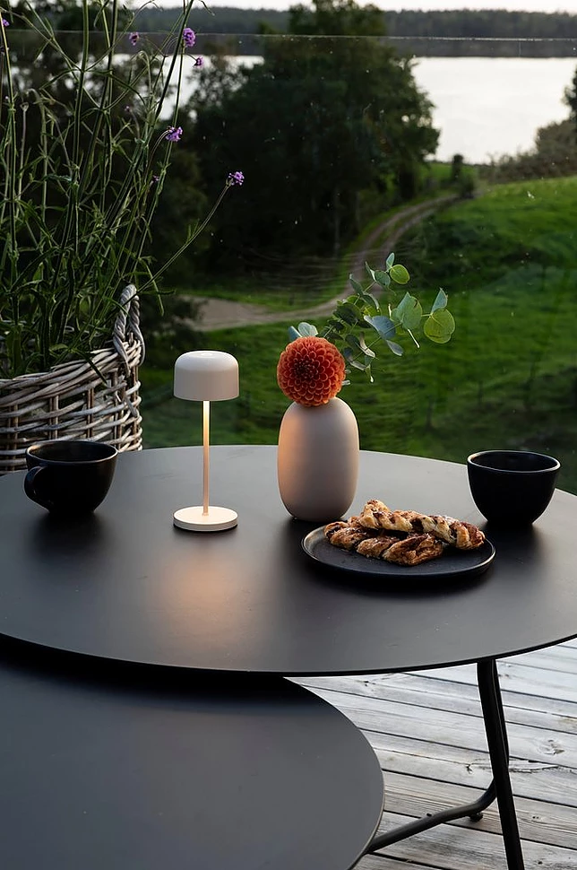 LILLE MINI bordlampe oppladbar utendørs