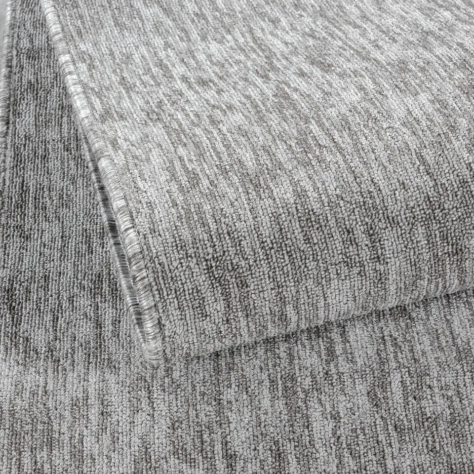 Effen Vloerkleed Laagpolig Lichtgrijs - 240x340 CM