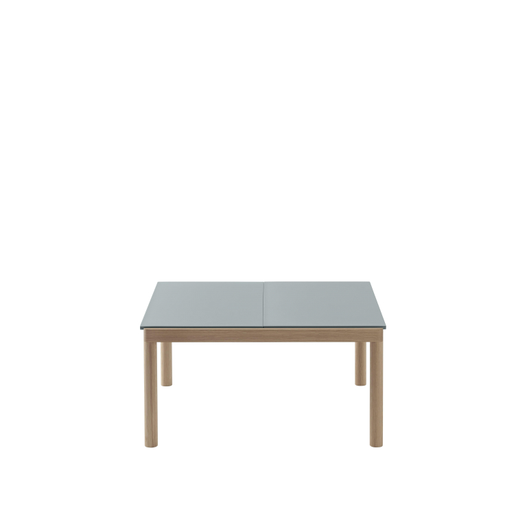 Muuto Couple salontafel 80x84 plain eiken pale blue