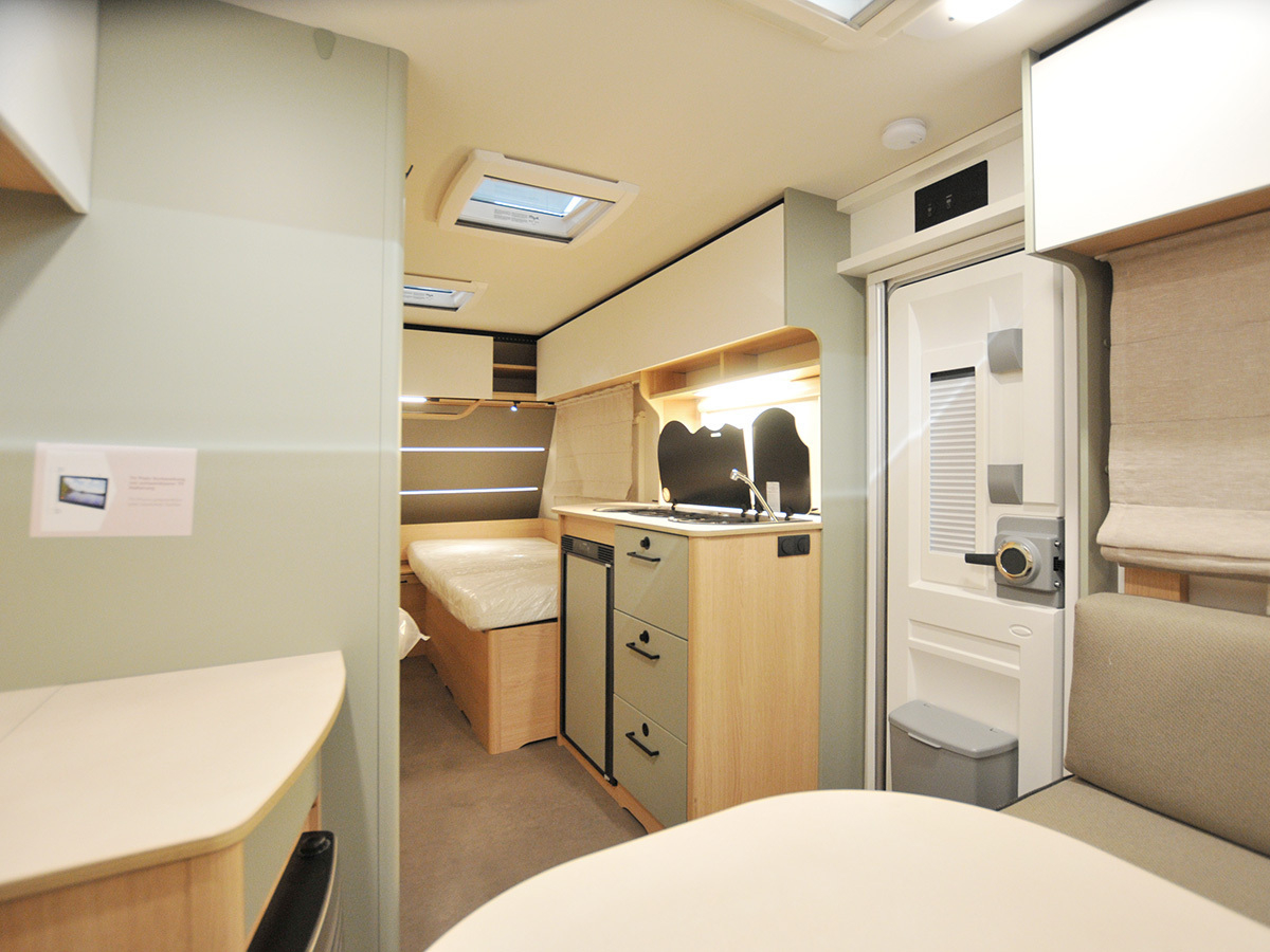 LMC Style 460 E 2025 caravan