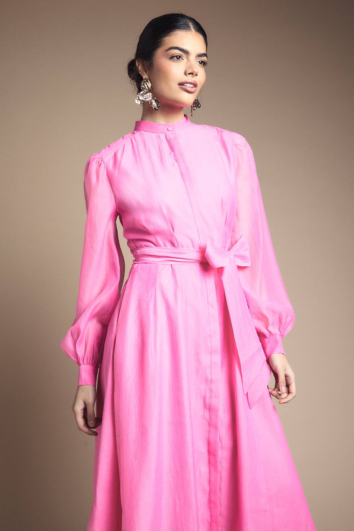 Wallis Robe Chemise Mi-Longue en Organza Texturé