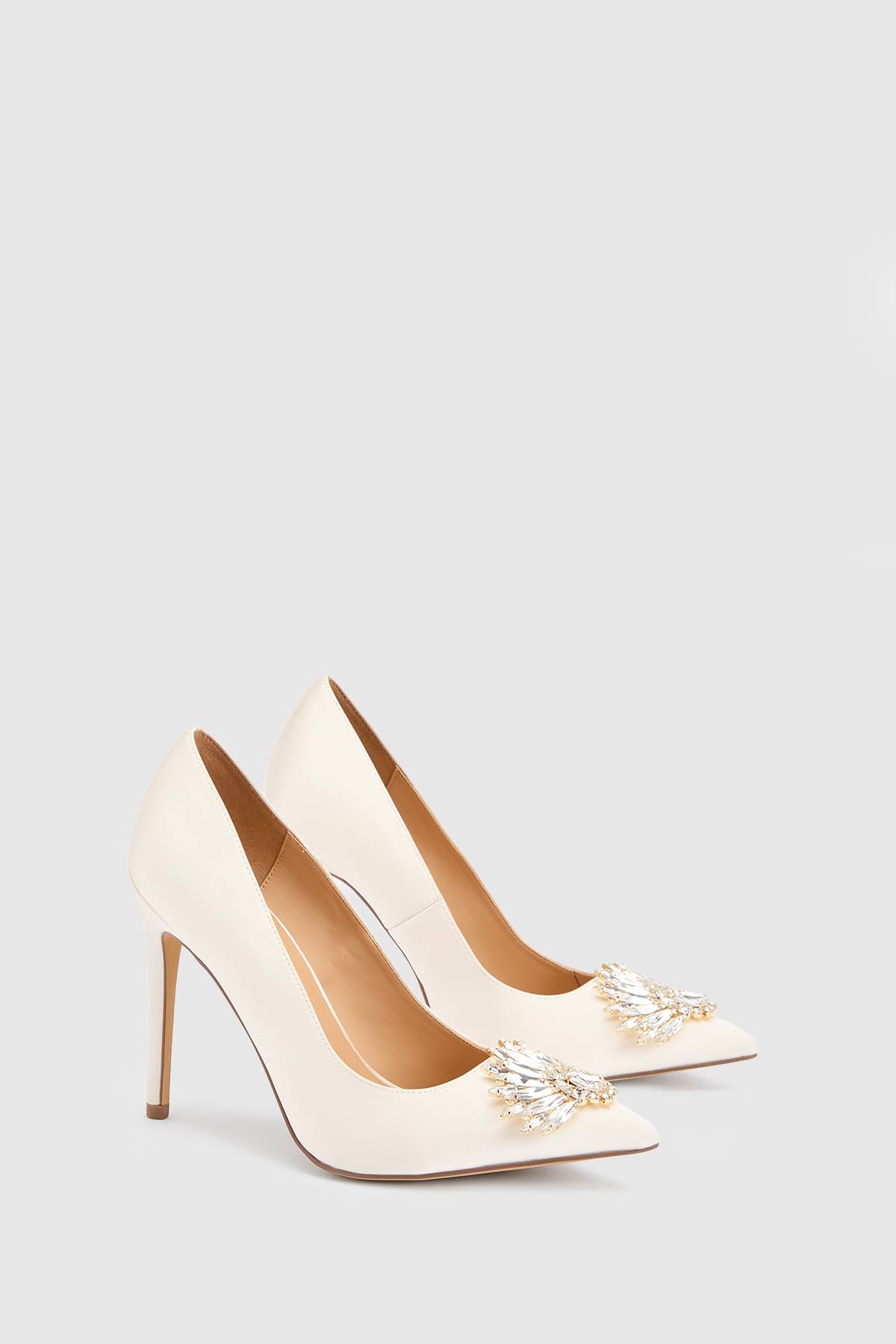 KarenMillen Escarpin À Talon Aiguille En Satin Orné De Bijoux