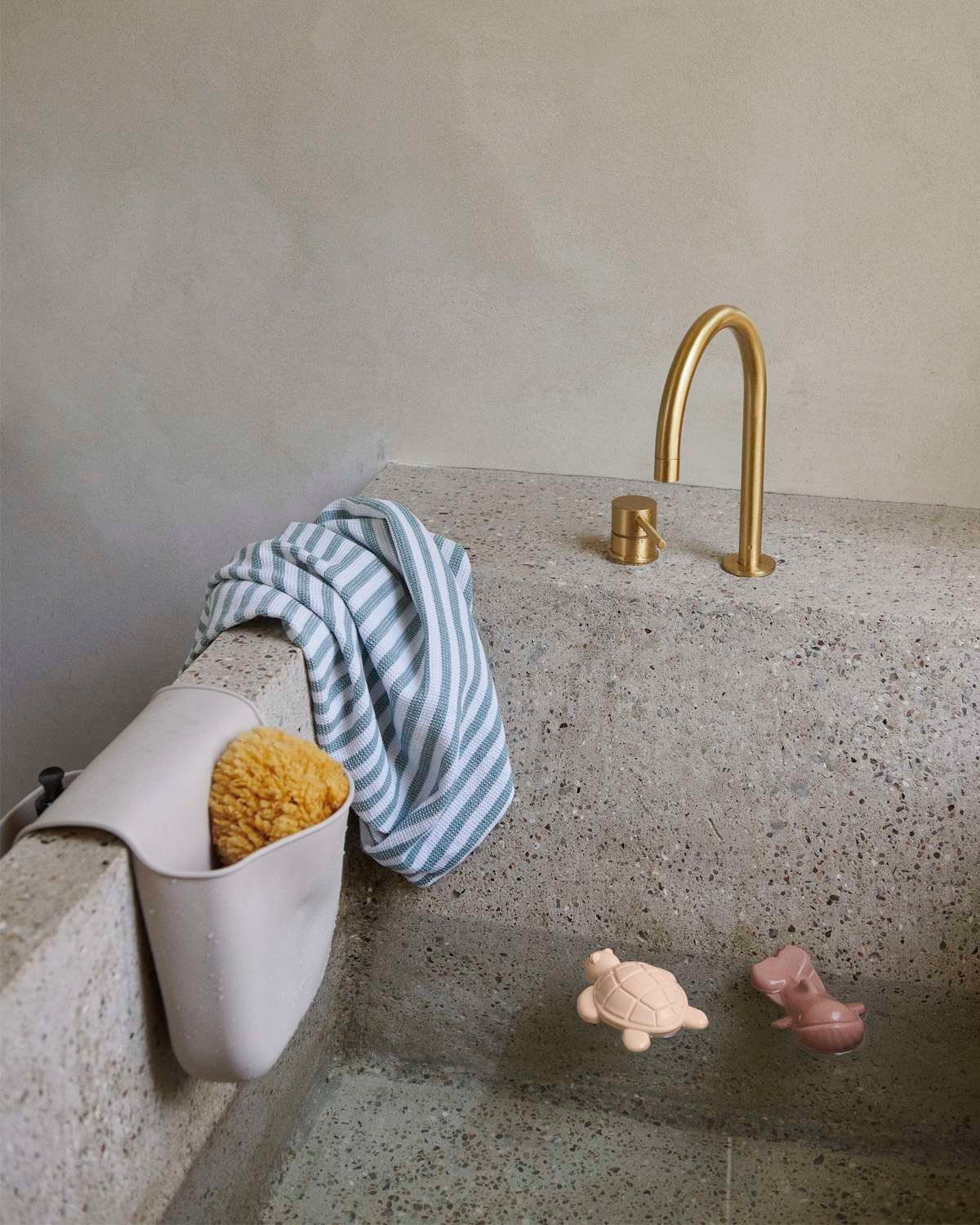 Oppbevaringskurv til Badekar – Pilea