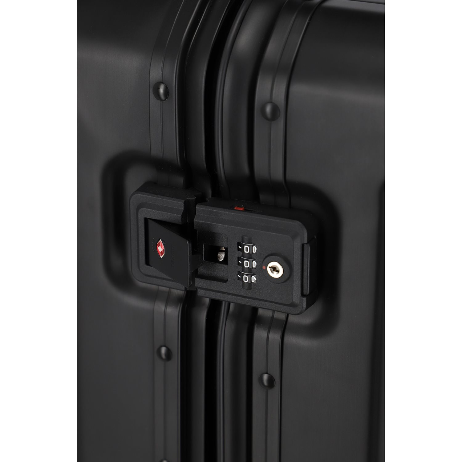 Travelite Next 2.0 Aluminium 4w Trolley M black matt