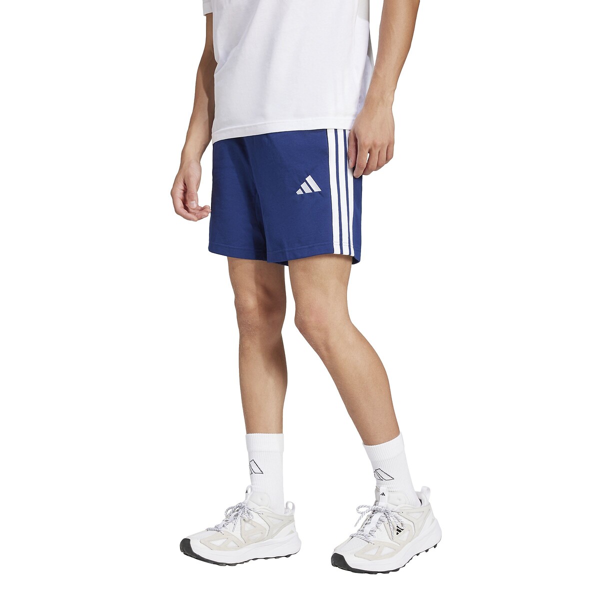 Roupas Esportivas Adidas<br>Calção Essencial com 3 Listras