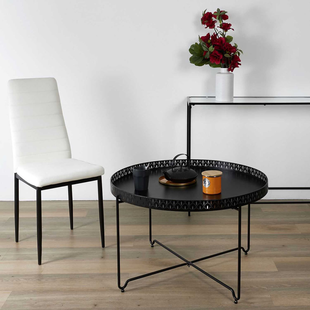 Home Deco Factory Table d'appoint plateau rond Seville noire - 78x48x78 cm