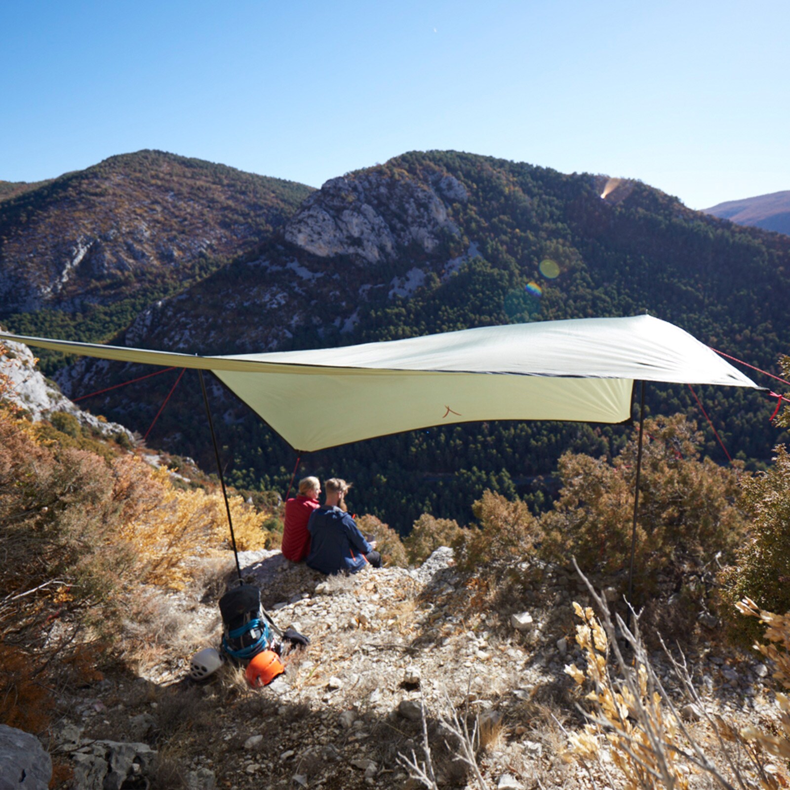 GRAND CANYON Tarp Zuni 4 Sonnensegel Camping Vor Zelt Plane UV50 Wasserdicht 4x4 Farbe: Capulet Olive