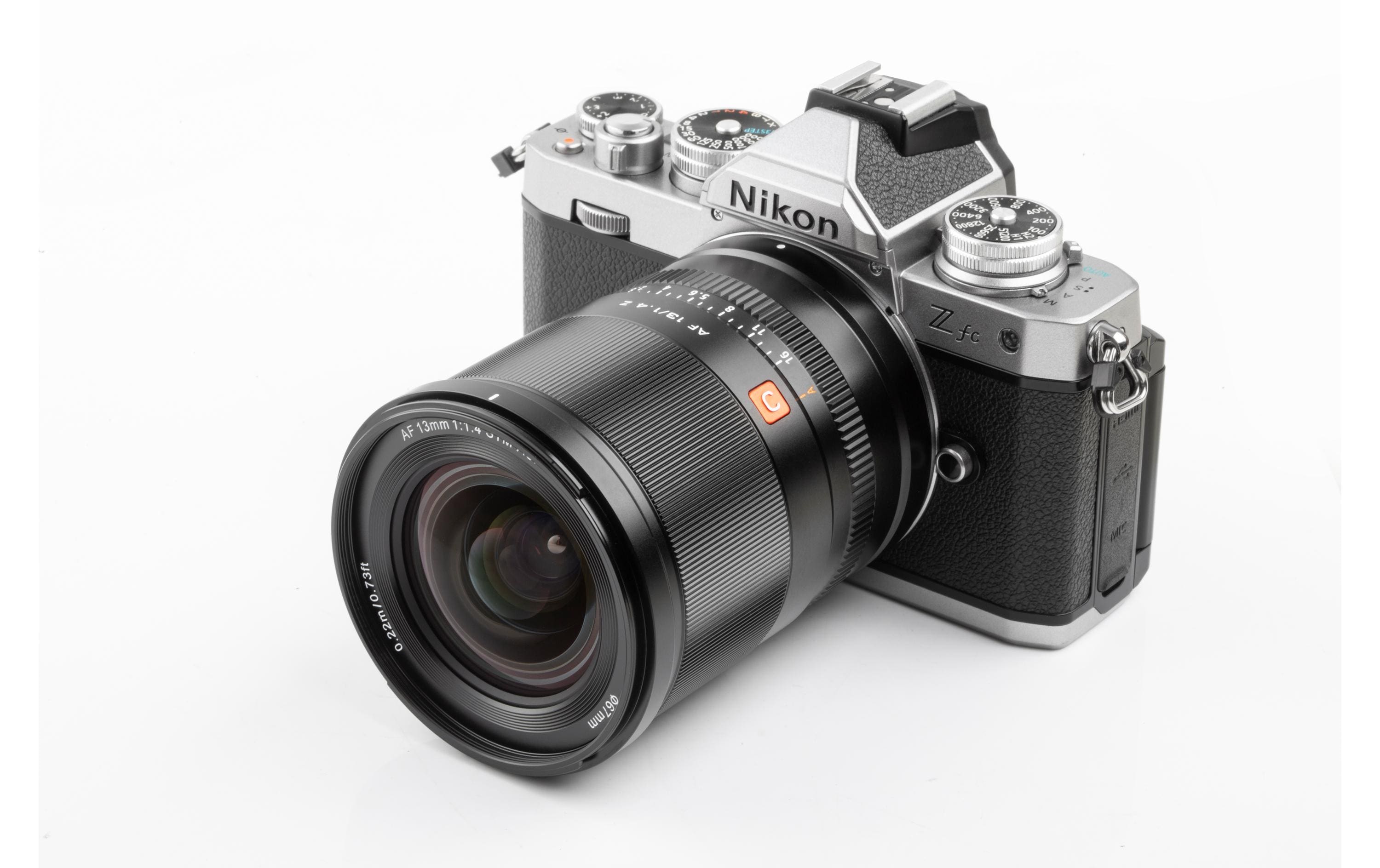 Festbrennweite AF 13mm F/1.4 – Nikon Z<br>13 mm F1.4 XF Autofokus-Ultraweitwinkel-Objektiv unterstützt Eye AF Gesichtserkennung