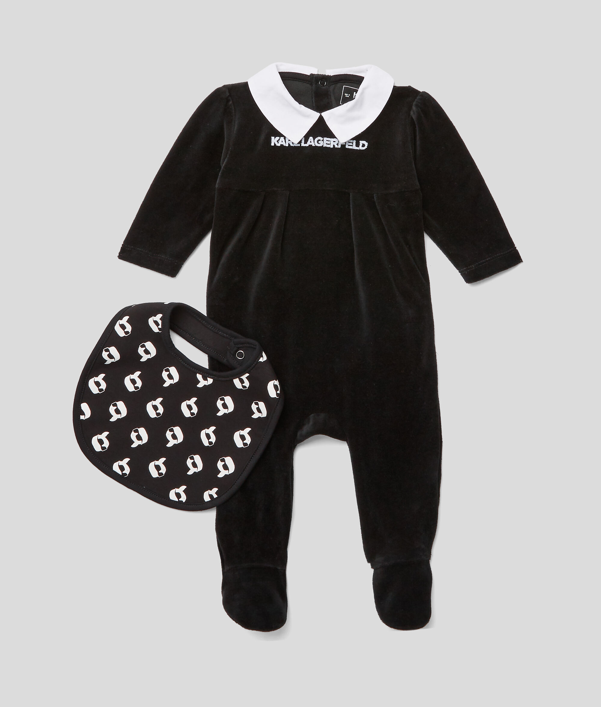 ENSEMBLE PYJAMA ET BAVOIR AVEC LOGO POUR ENFANT