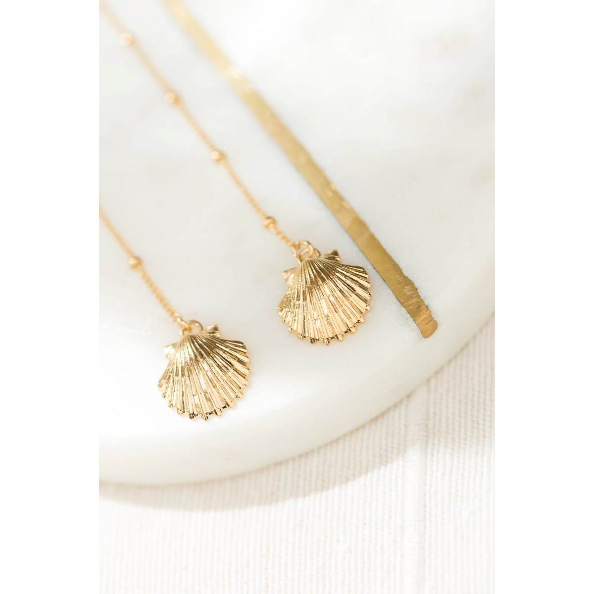 boucles d'oreilles pendantes coquillages doré à l'or fin - NÉRÉE