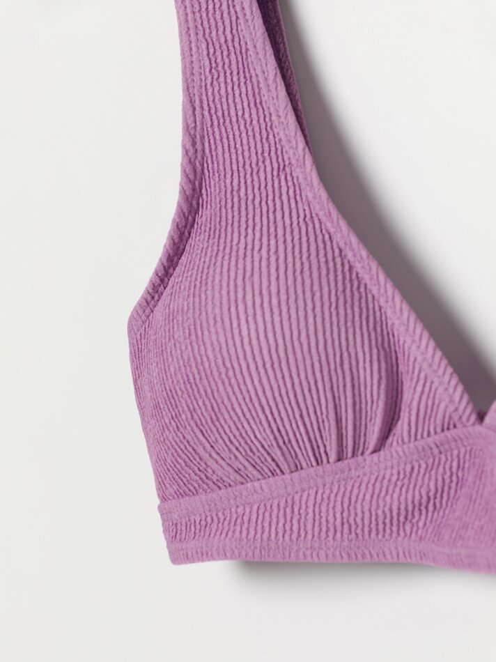 Top de biquíni triangular texturizado - Malva