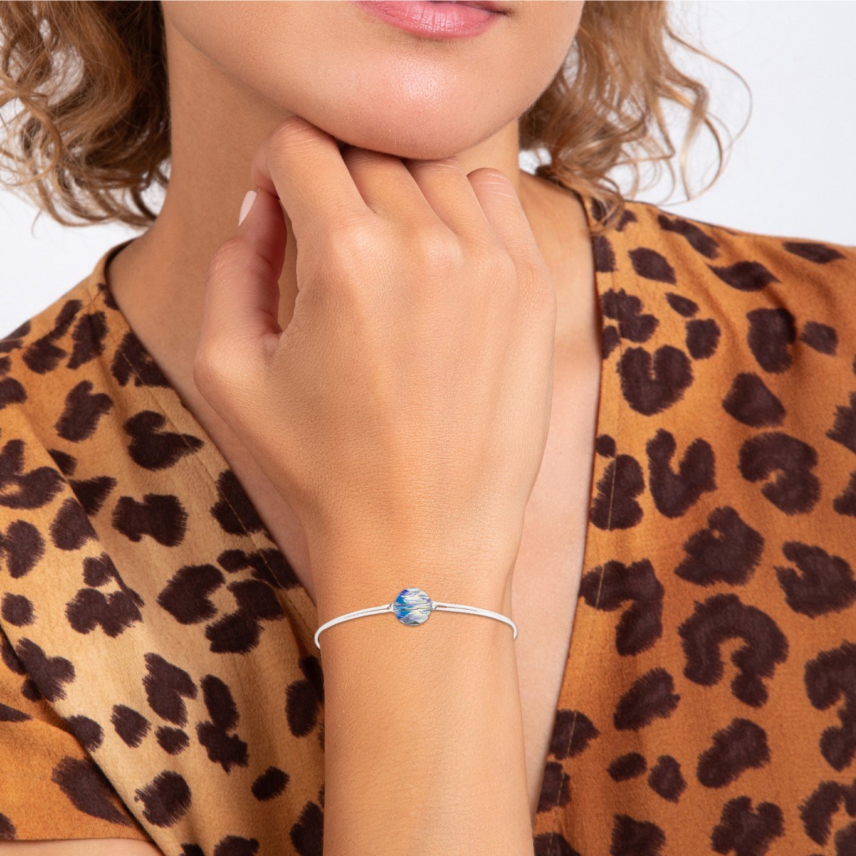 Bracelet élastique blanc SC Crystal orné d'un Cristal scintillant
