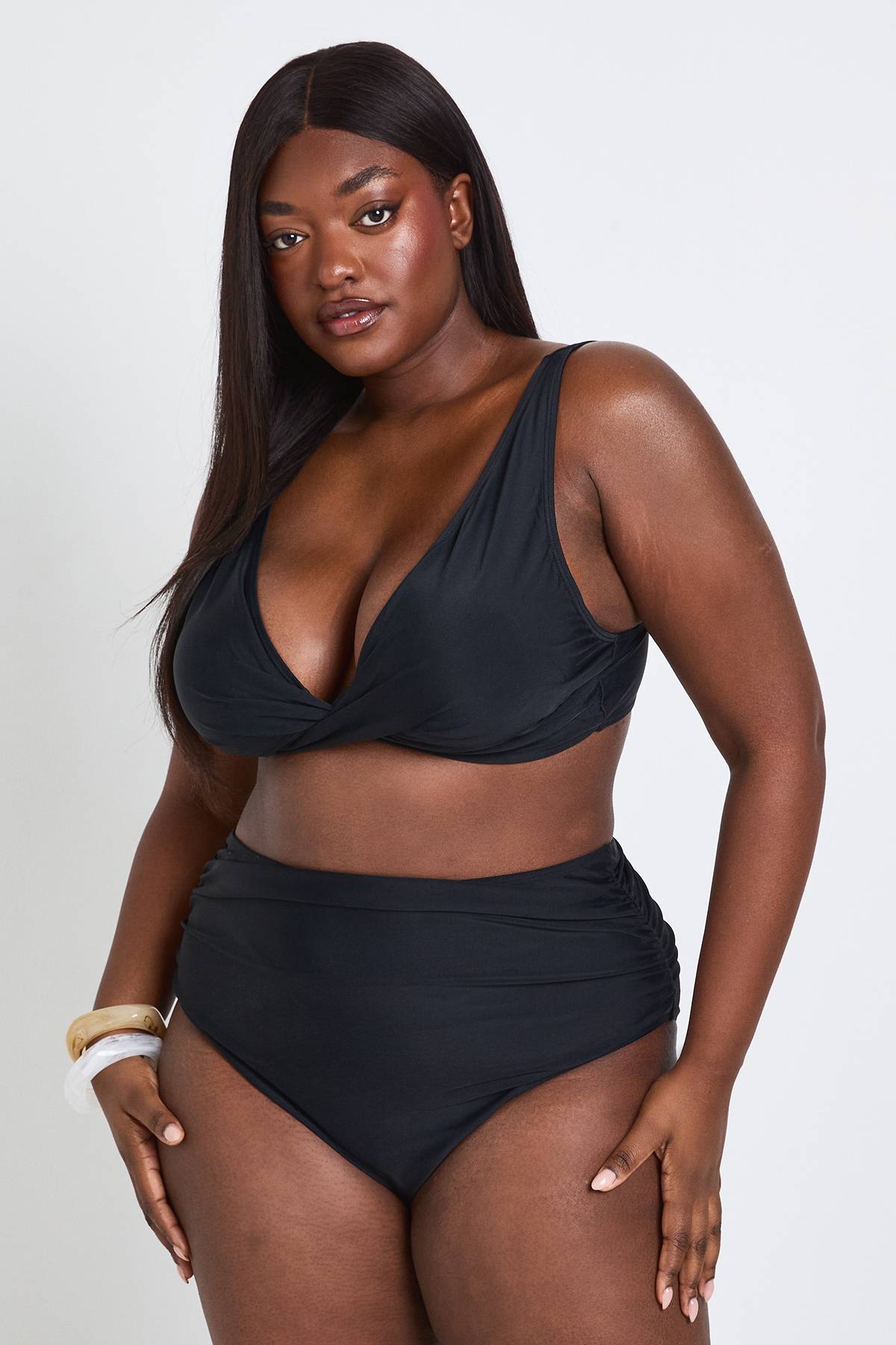 boohoo Haut De Bikini Grande Taille À Détail Torsadé Devant