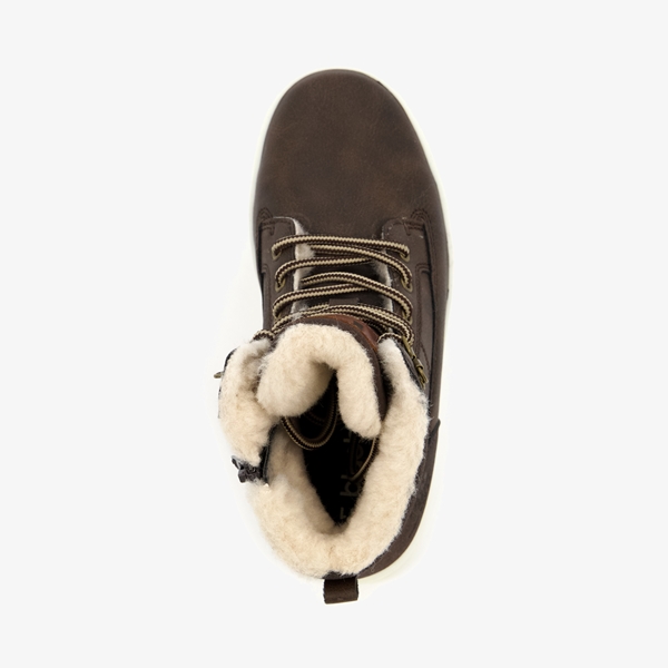 Blue Box gevoerde jongens veterboots