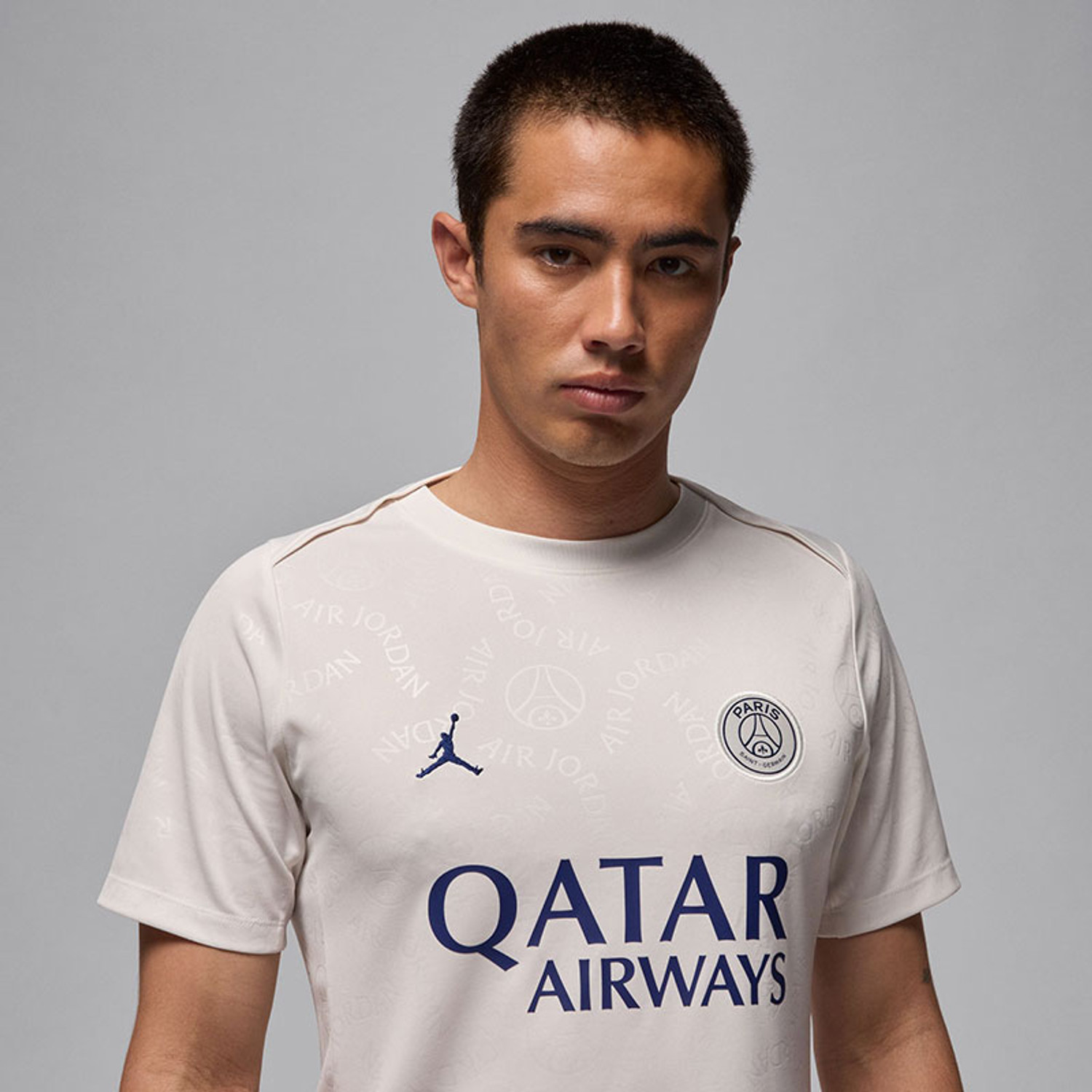 Nike Paris Saint-Germain Pre-Match Top 2024/2025