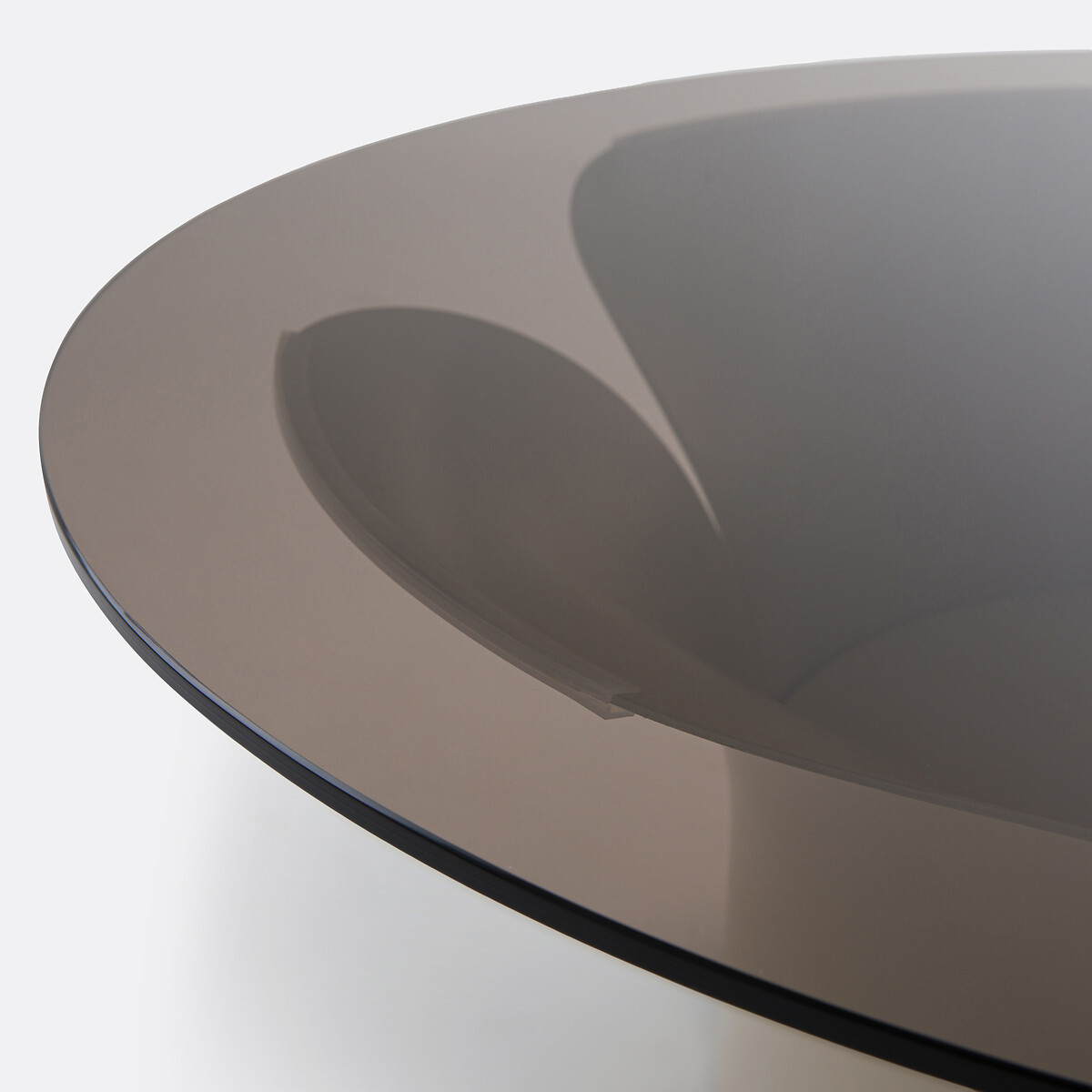 LA REDOUTE INTERIEURS<br>Mesa de centro em forma de tulipa, em ferro e vidro Tessen