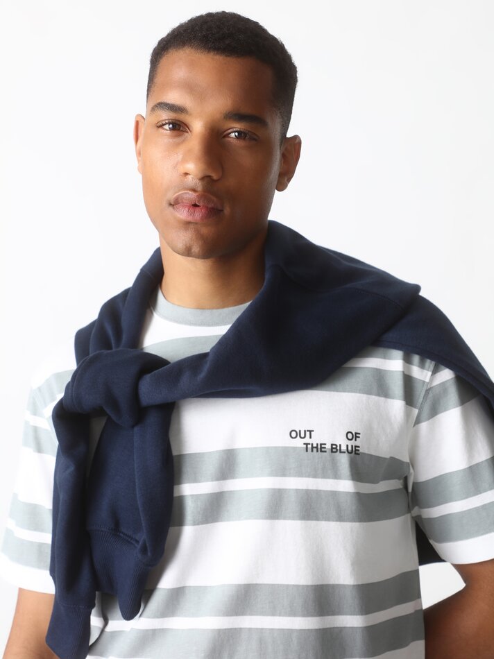 Camiseta com estampa listrada - Azul médio