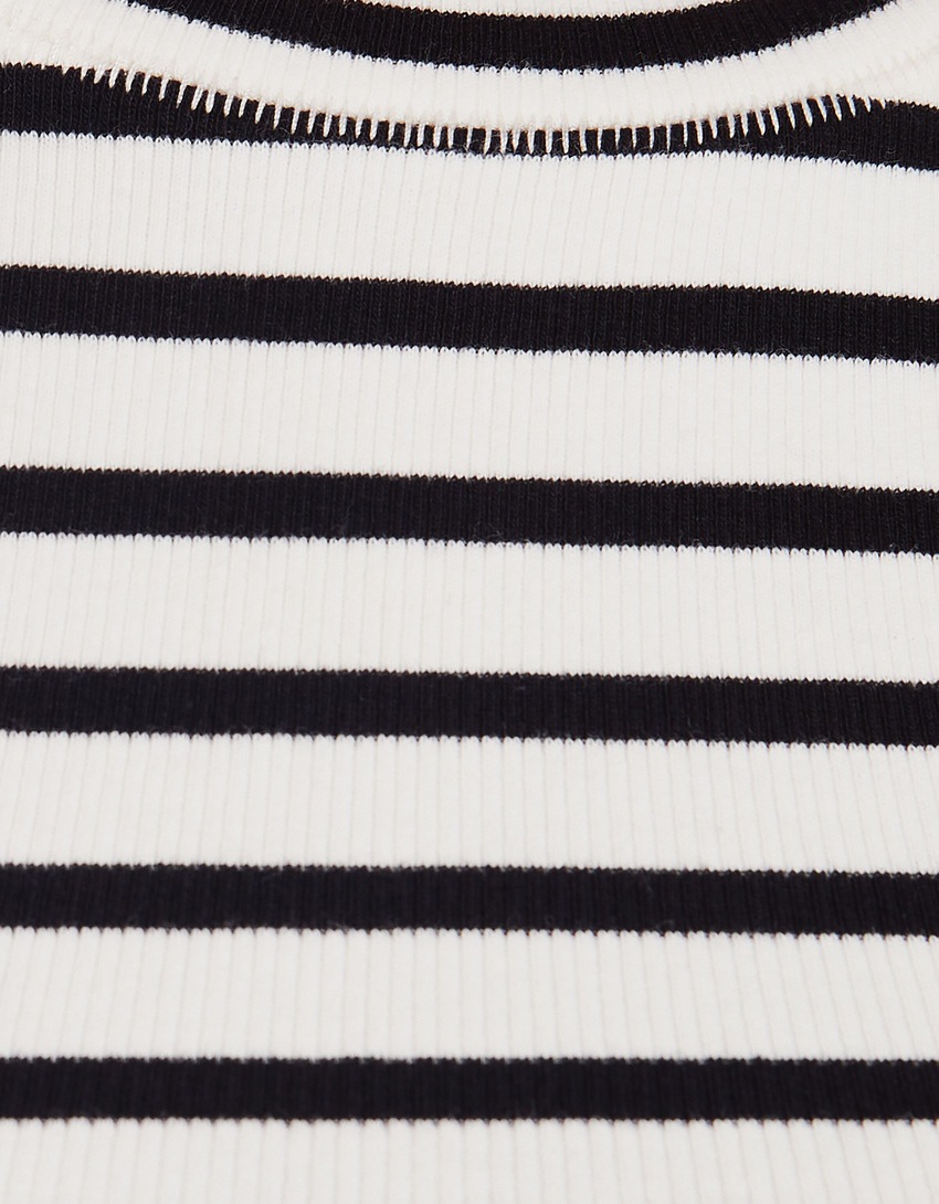 Camiseta sem mangas
