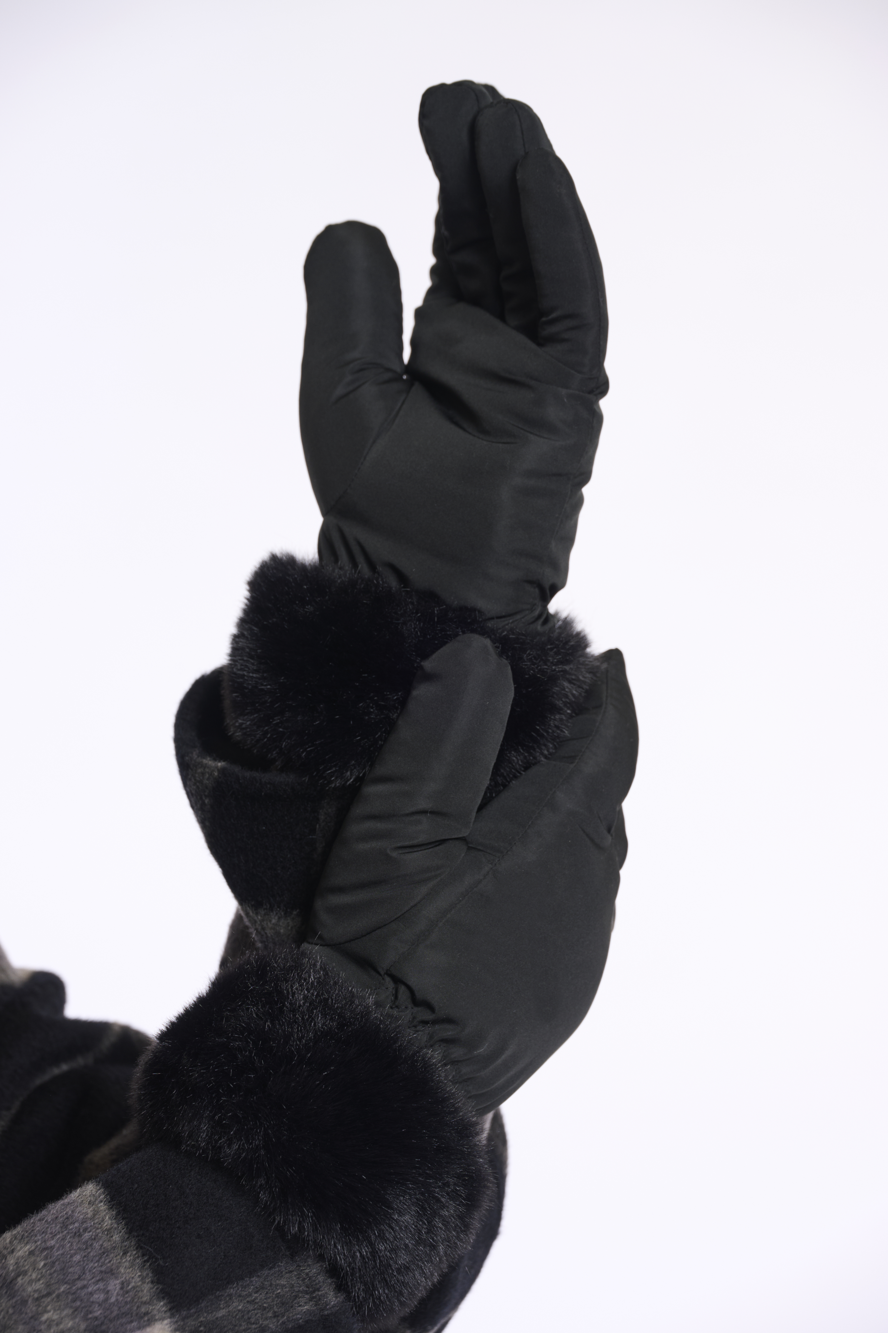 Rino & Pelle - Omaire Padded Gloves With Faux Fur - Black