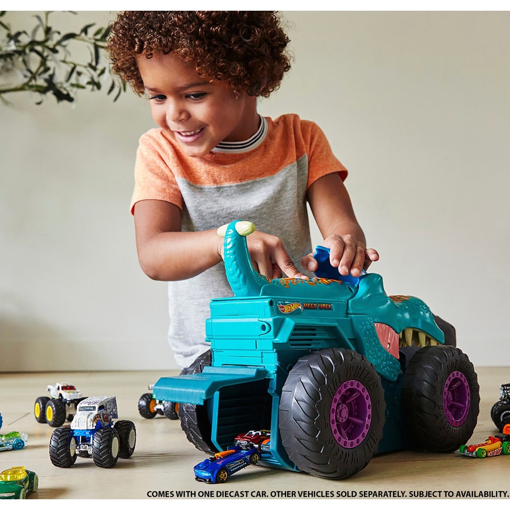 Hot Wheels Monster Trucks Car Chompin' Mega Wrex
