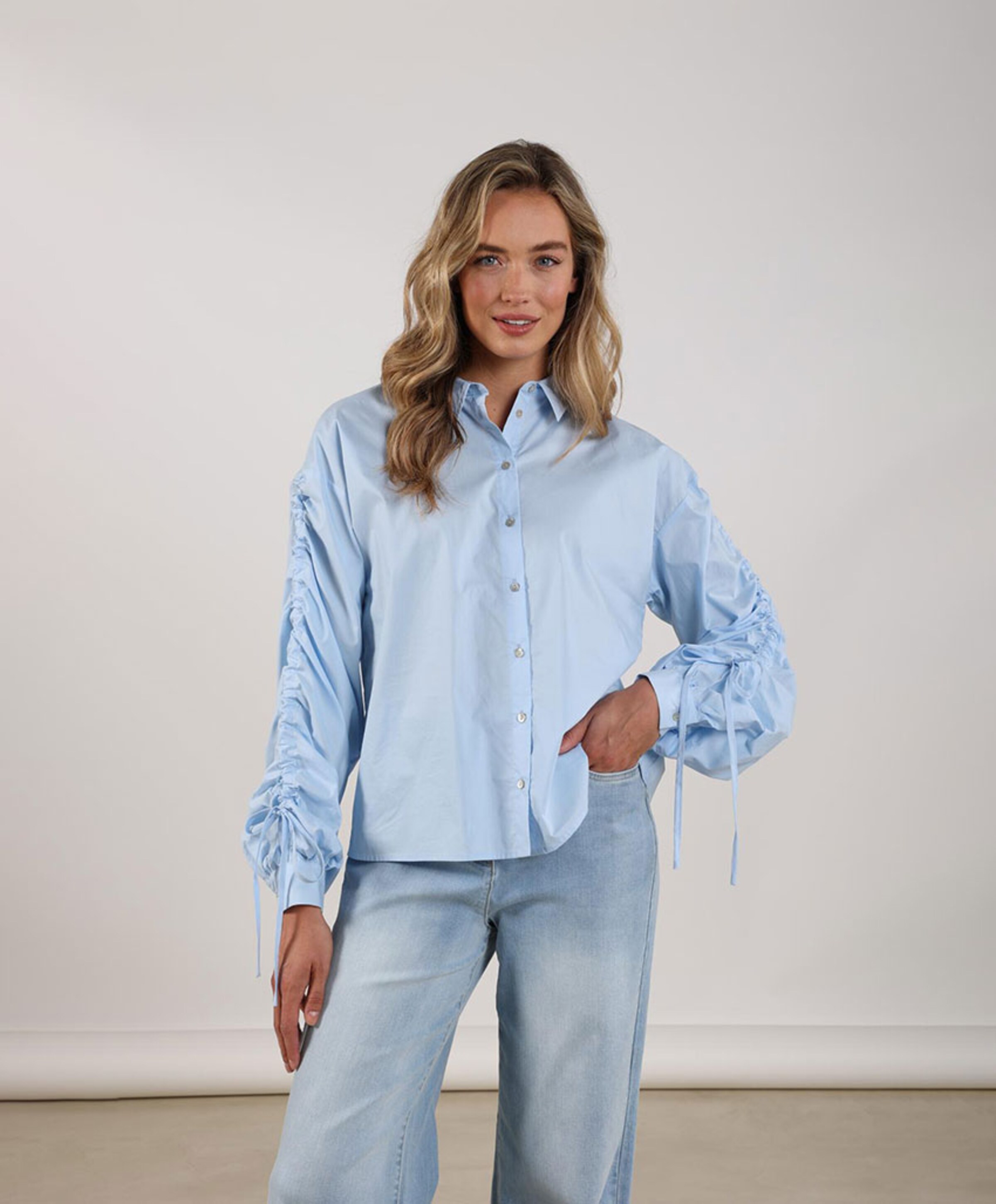 Nukus Dames blouse blauw