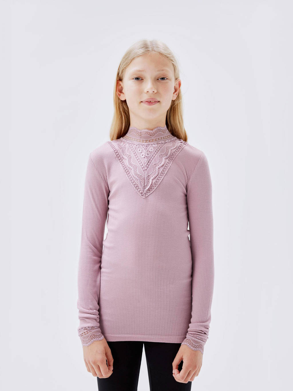 NAME IT ribgebreide top NKFNURI met kant oudroze