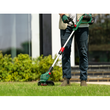 Bosch grastrimmer Universal 18V (incl. draadspoel excl. accu en lader)
