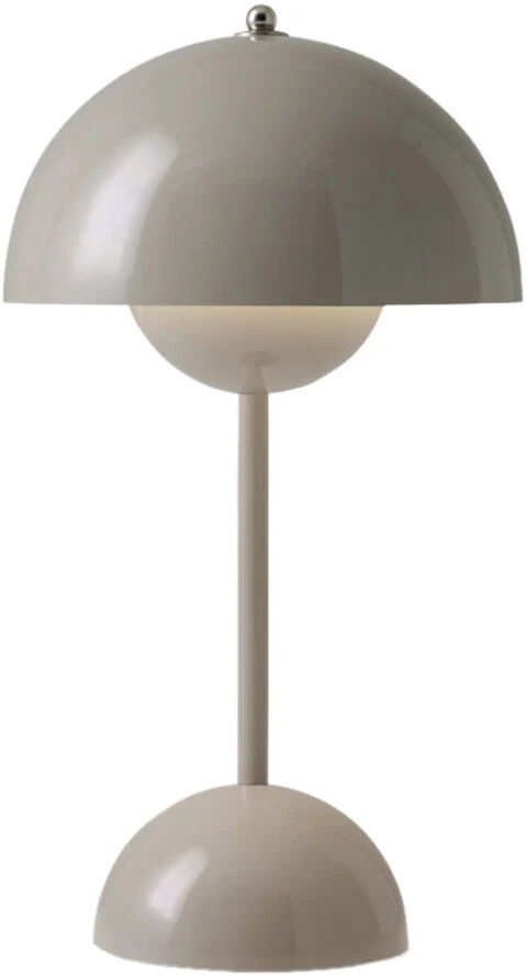 &Tradition Flowerpot Portable Lamp VP9, Magnetic Charger Grey beige