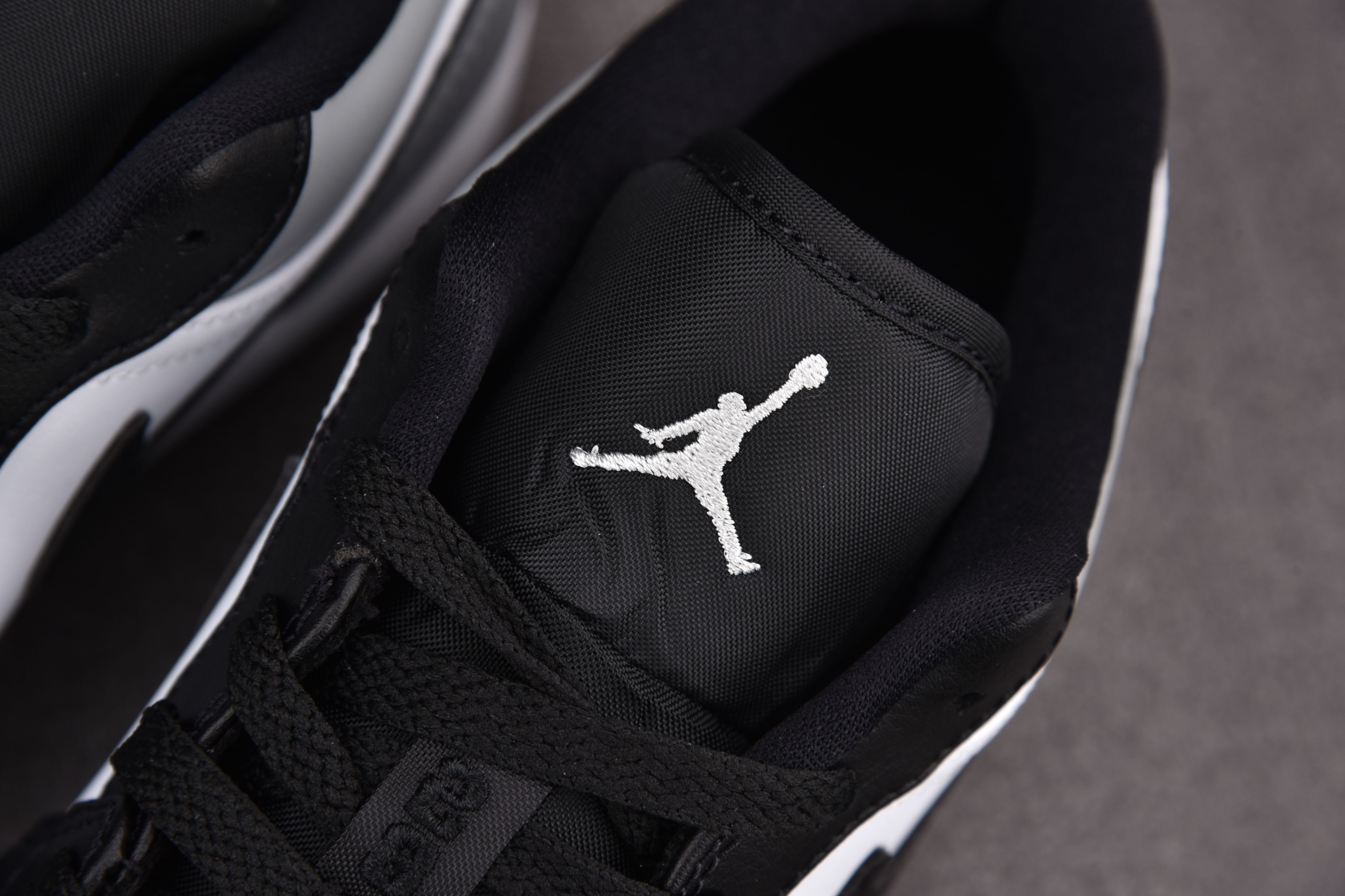 Jordan 1 Low Shadow Toe