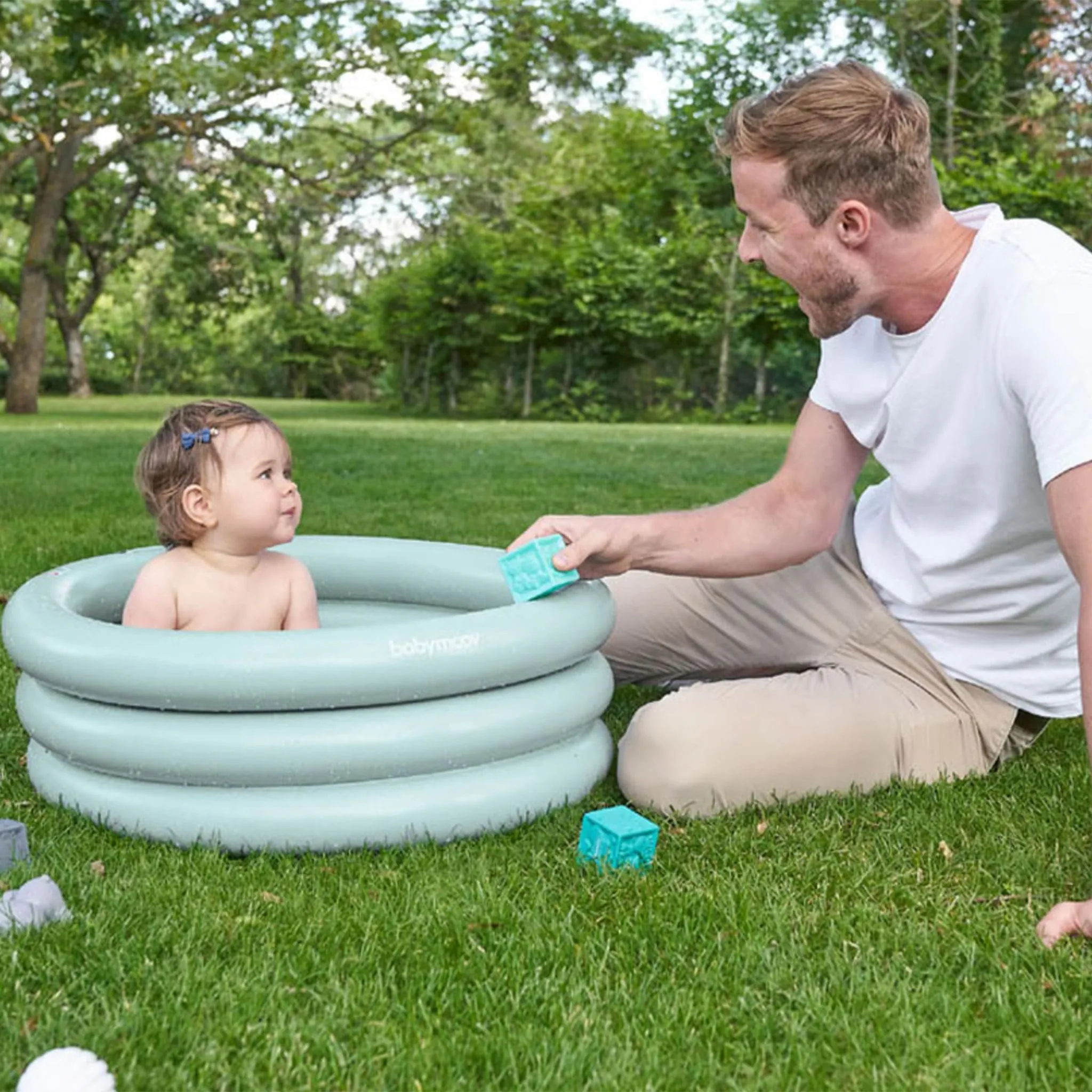 Babymoov Bain et Piscine Gonflable - Aqua Dots