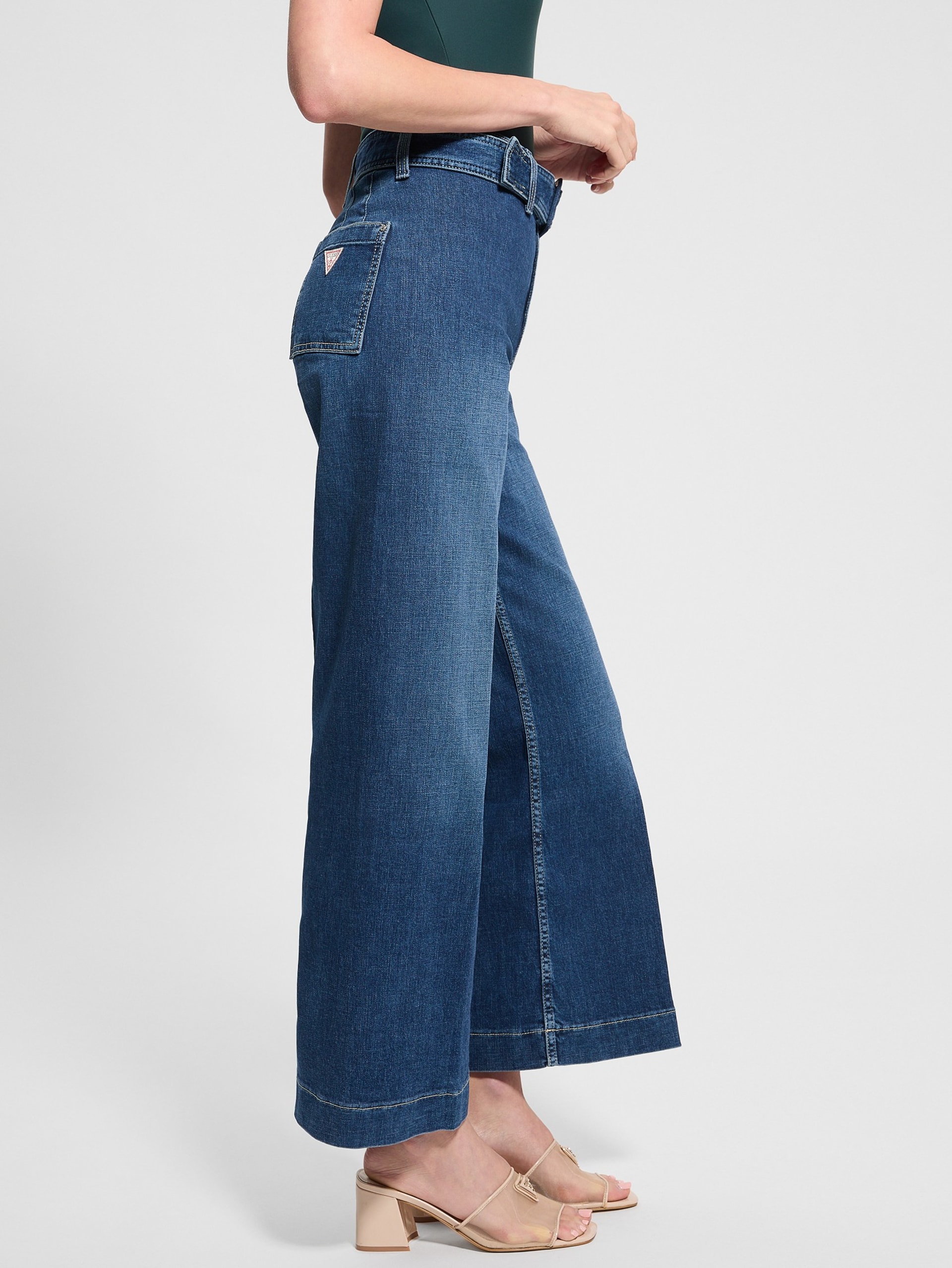 Calça jeans sem costura com cinto Eco Dakota