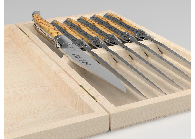 Service de 6 couteaux Laguiole avec un manche en bois de bouleau et mitres en acier inoxydable