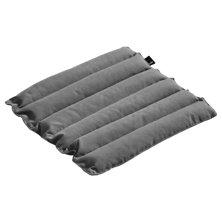 Hay Quilted zitkussen Black Pepper voor Traverse kruk