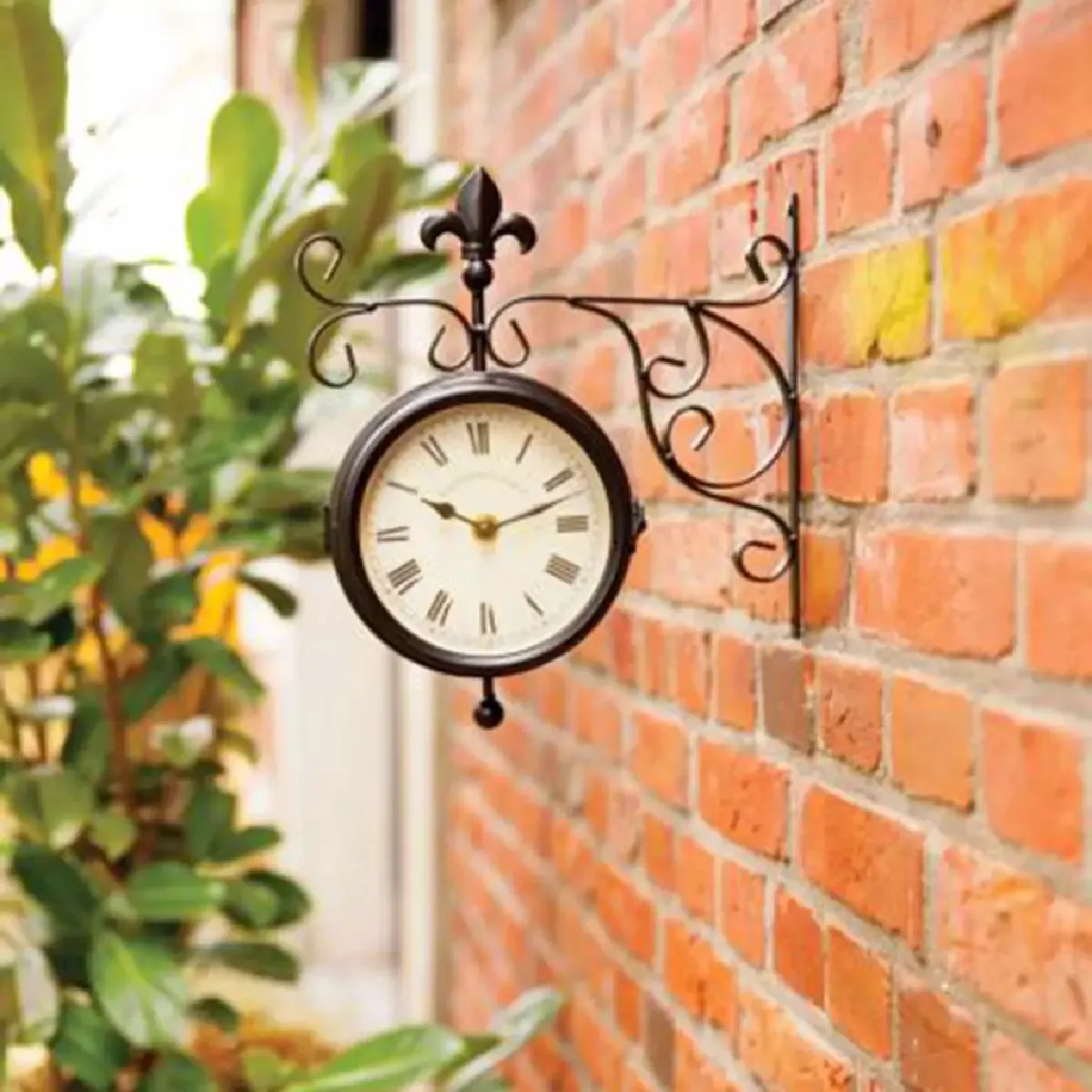 Decoshop26 Horloge d'Extérieur Gare 25 cm
