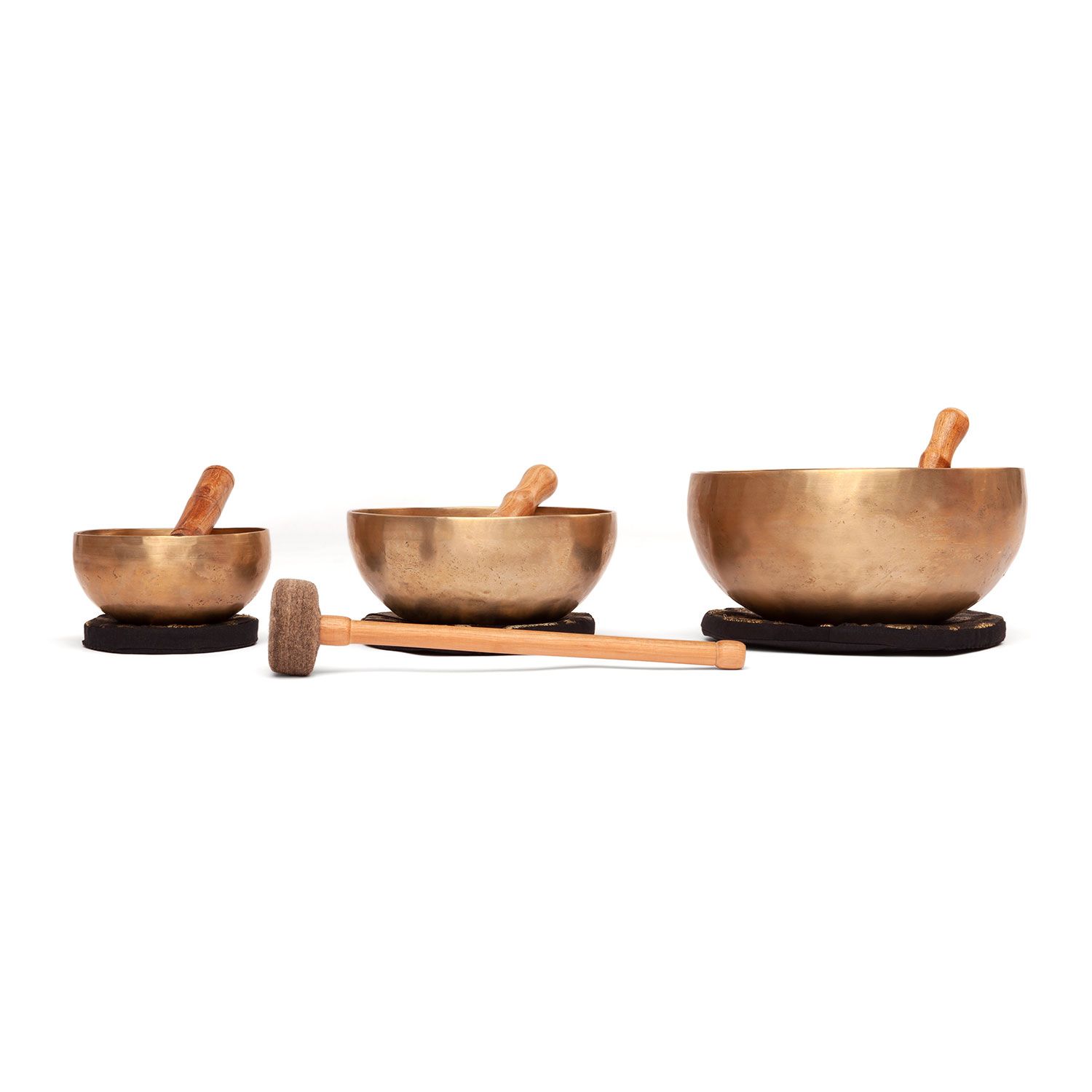 bodhi Klangschalen-3er-Set L: Klangschale M, L, XL, inkl. 3 Kissen, 3 Holzklöppel & 1 Filzklöppel