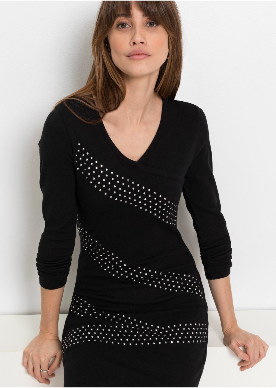 Robe en maille avec strass appliqués