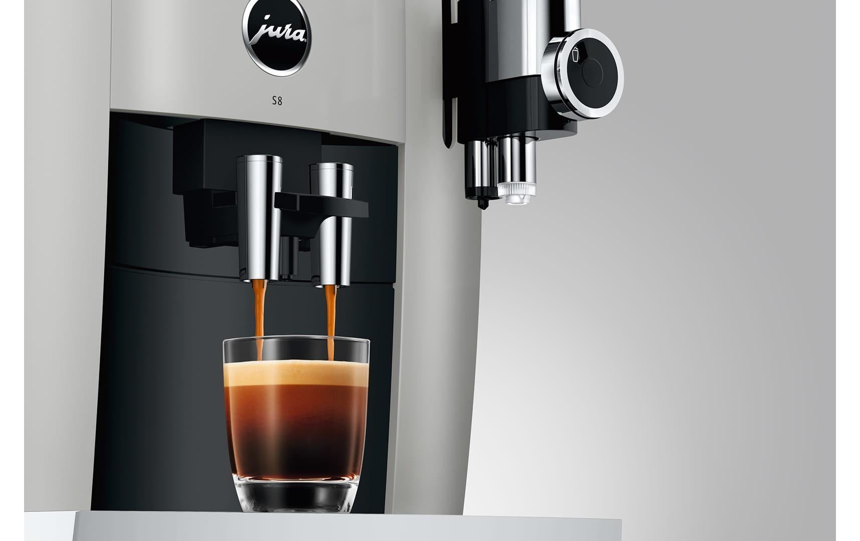 Kaffeevollautomat S8 Platin (SB)<br>Zwei-Tassen-Vollautomat für eine Vielzahl von Kaffeegetränken