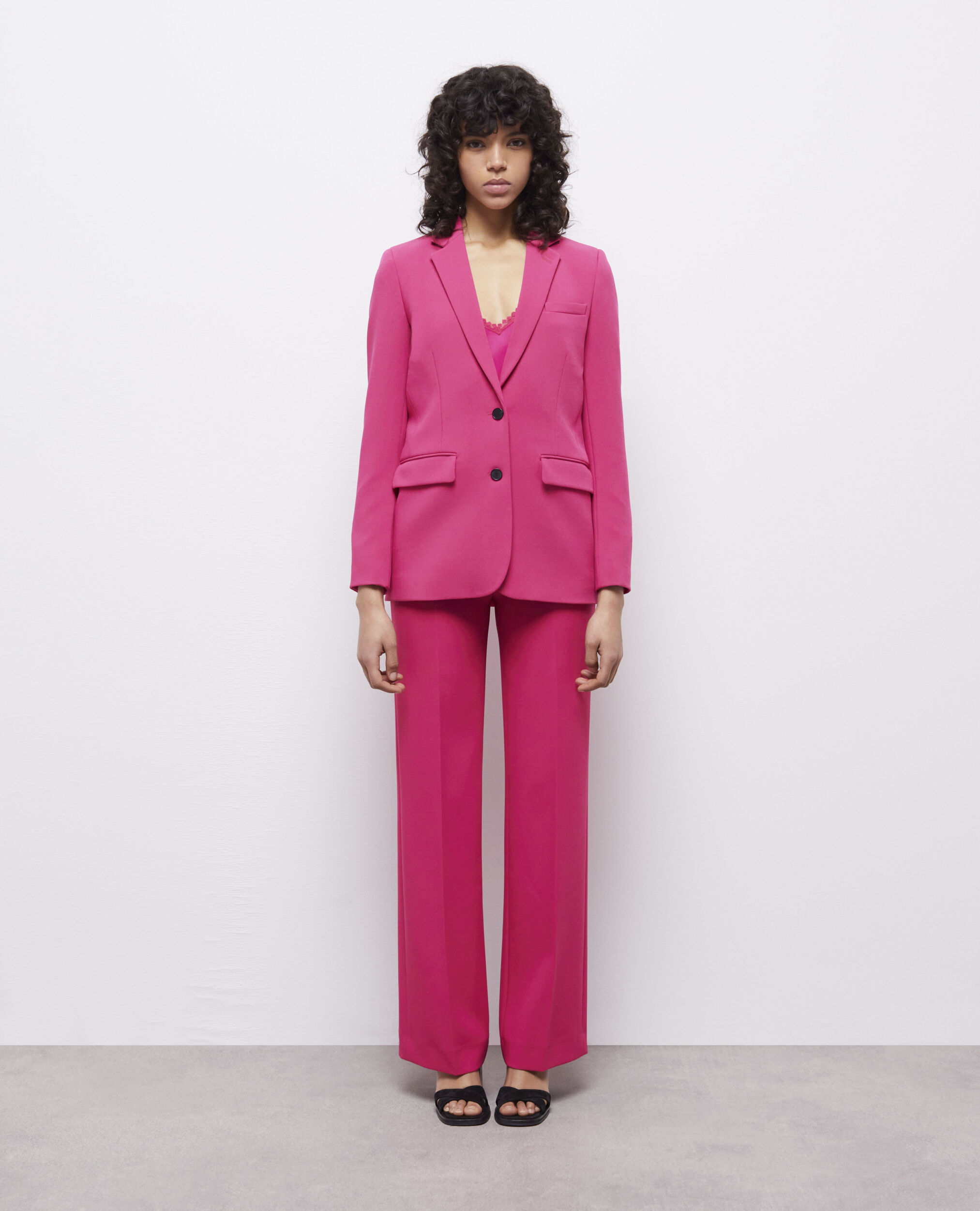 Veste tailleur rose en crêpe