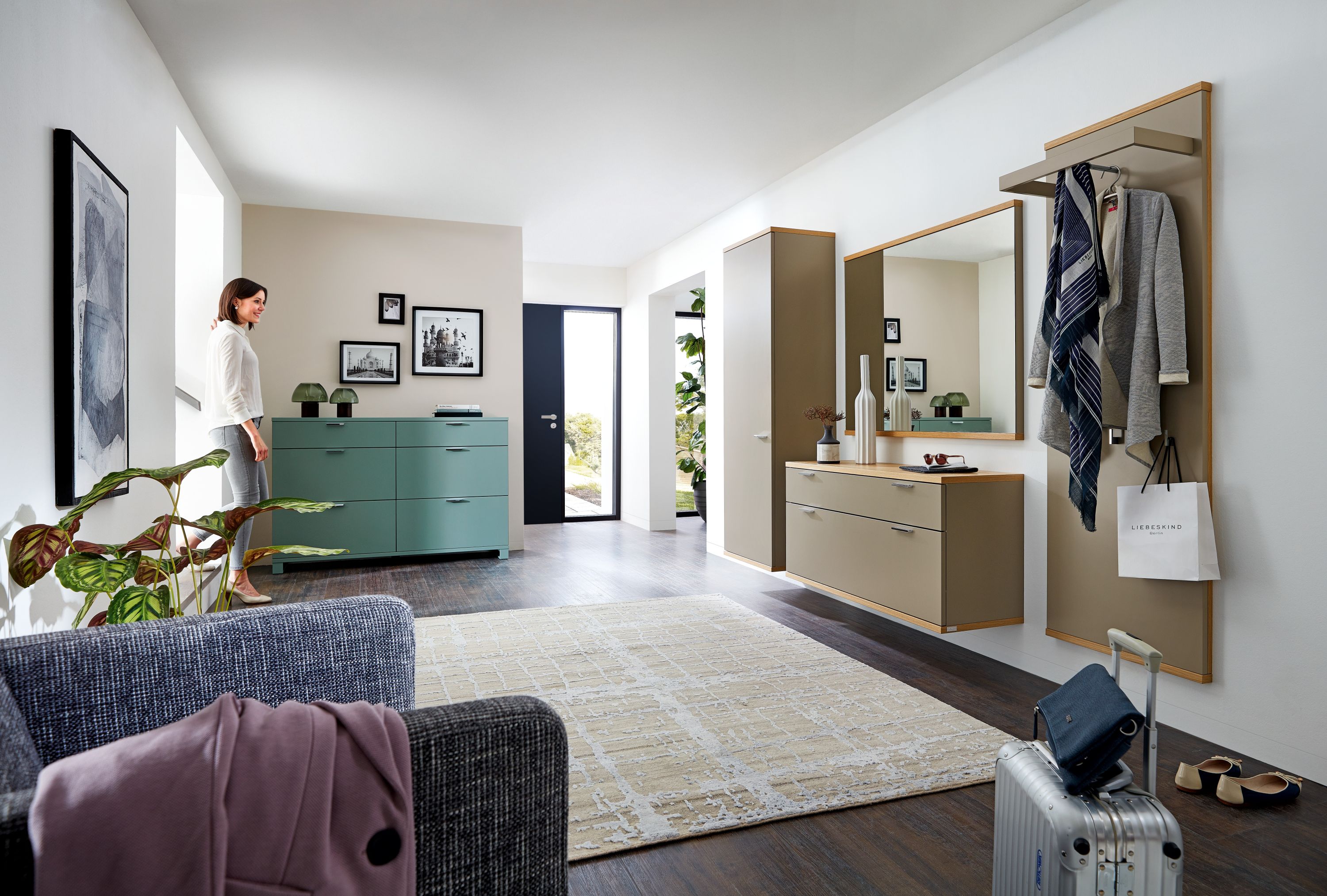 Garderobenschrank MONDO ARTIST