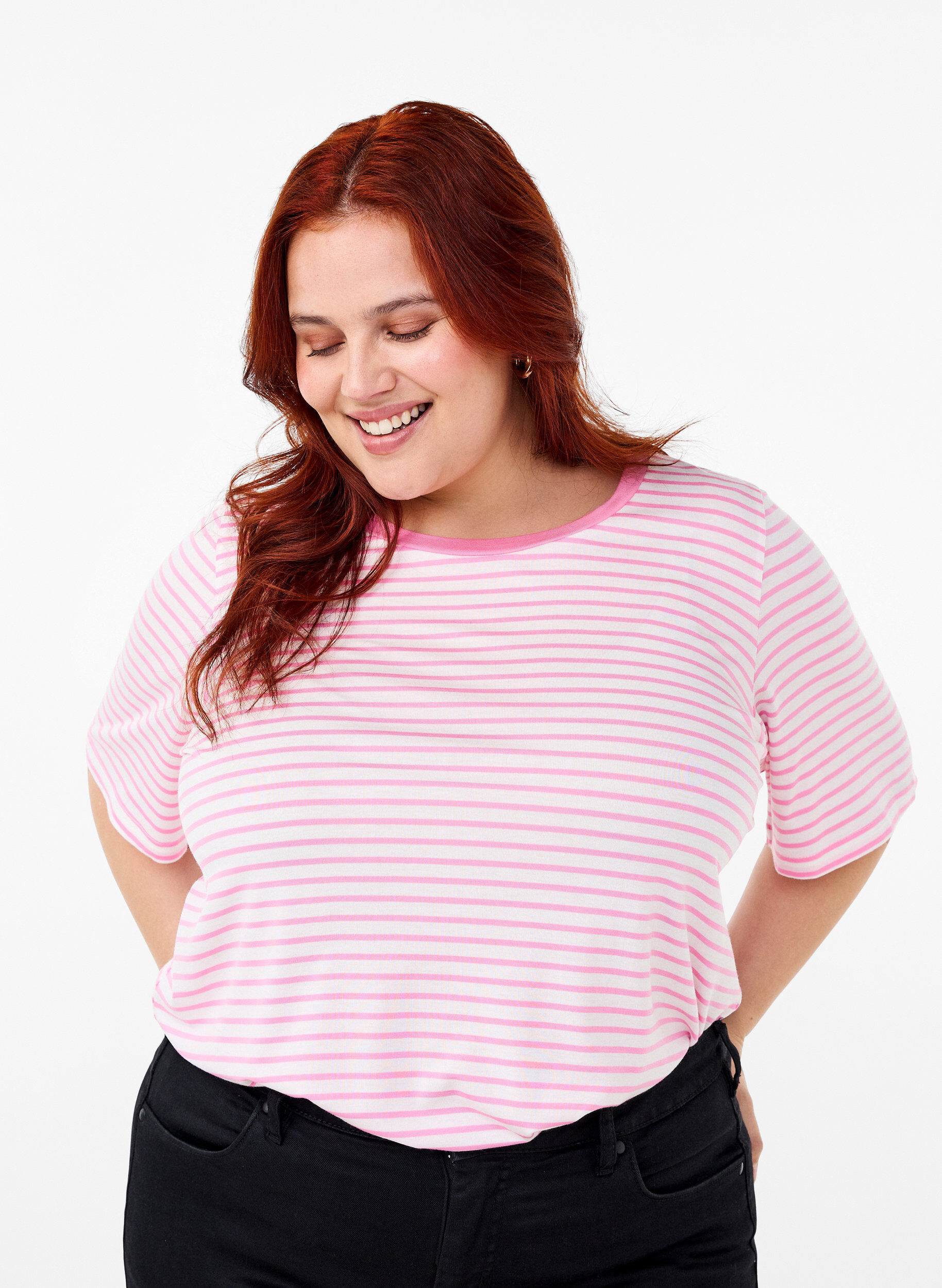 Stribet t-shirt i lyocell med rund hals