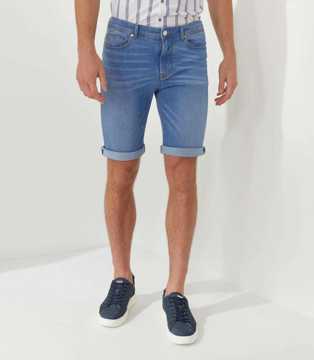 Bermuda slim en jean bleu-clair 