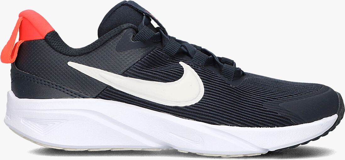 NIKE zwarte nike lage sneakers star runner 4 nn (ps)