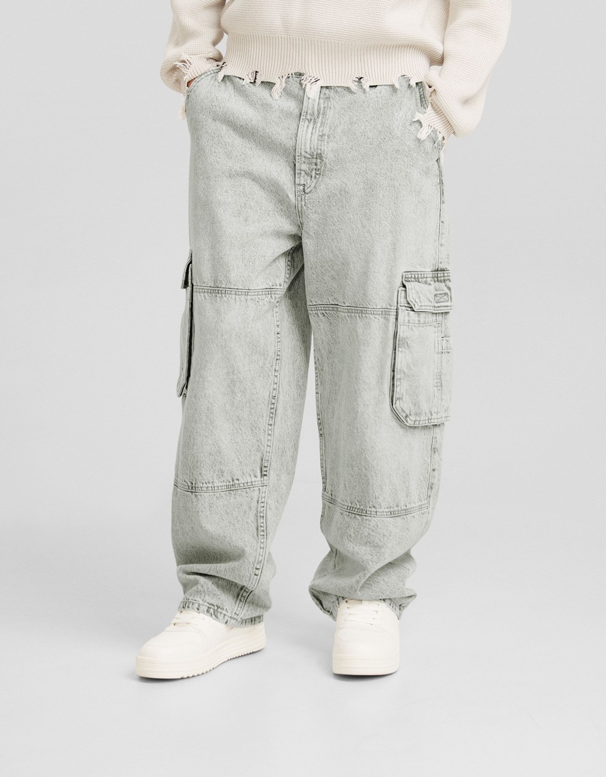 calça cargo estilo skater com efeito desbotado