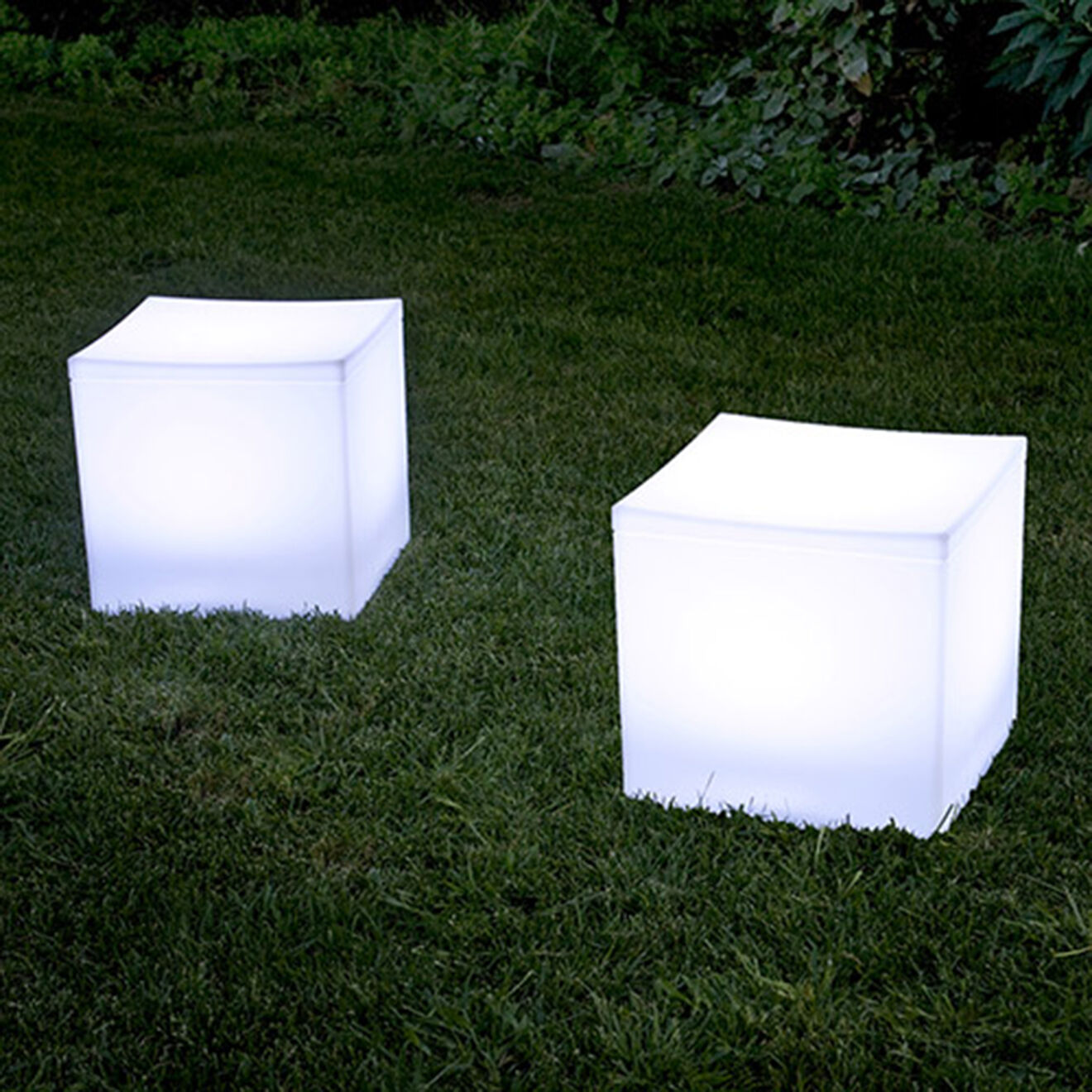 Serralunga Pouf salon lumineux  design par serralunga beige - 50x47x50 cm