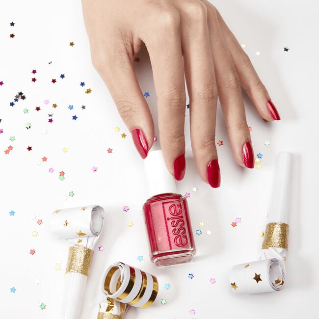 essie Gifts Nagellak Rood 635 Let's Party 13,5 ML